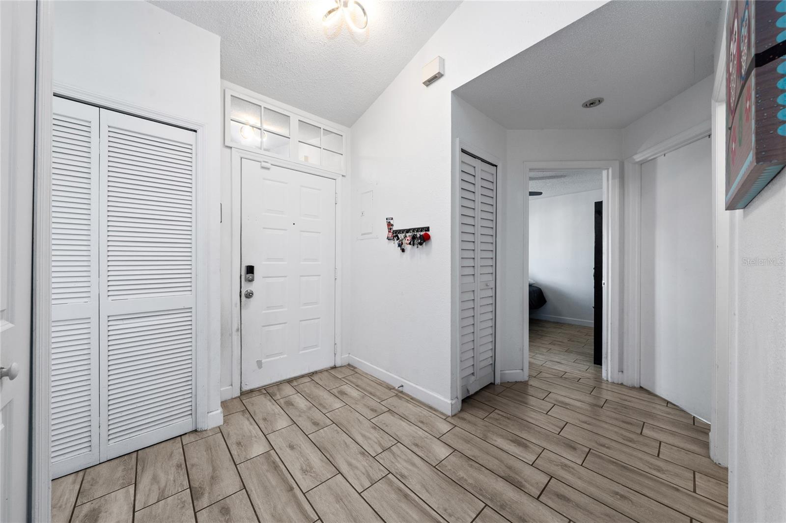 Image 13 of 30 For 3198 Sandy Shore Lane