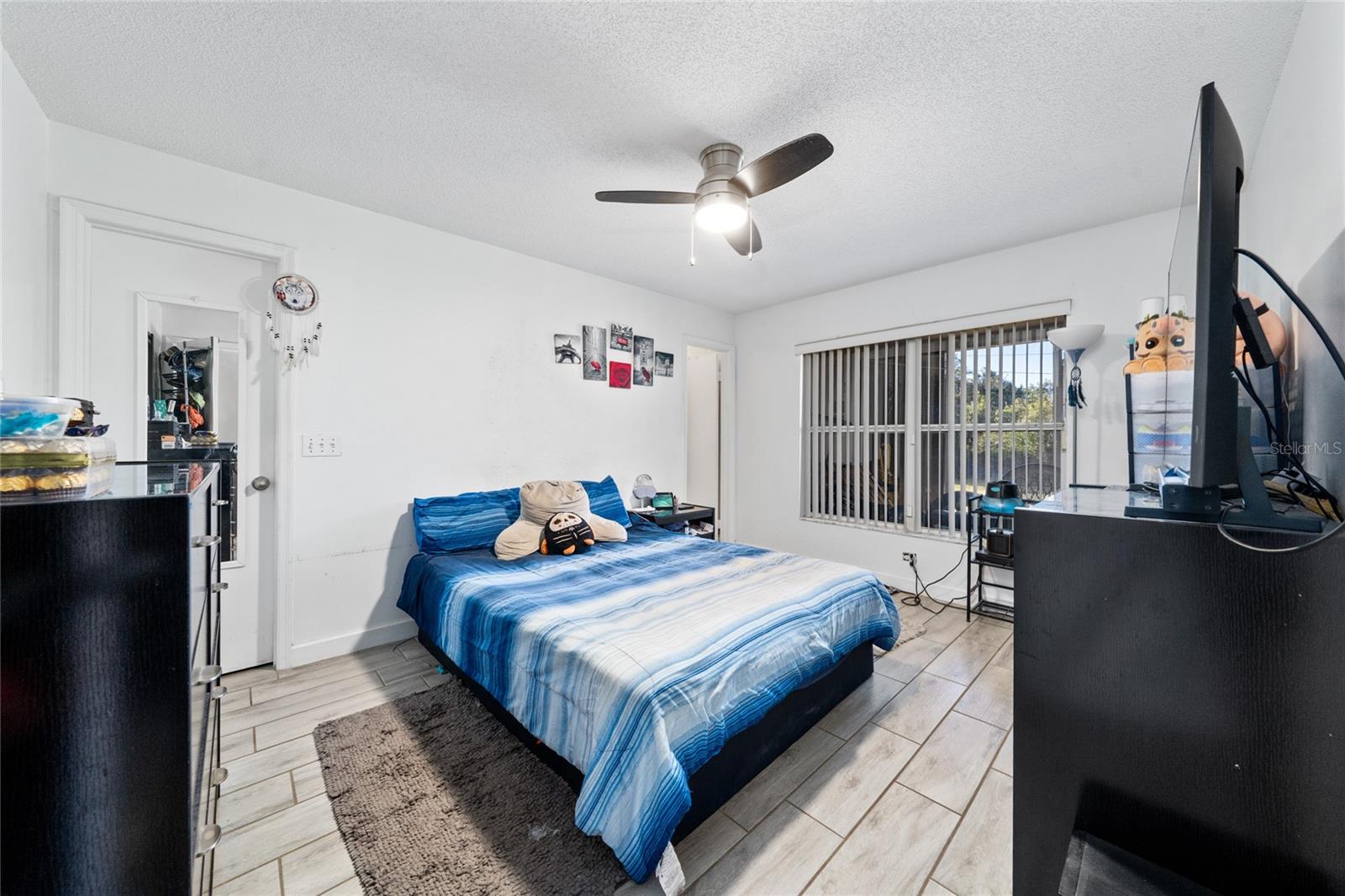 Image 22 of 30 For 3198 Sandy Shore Lane