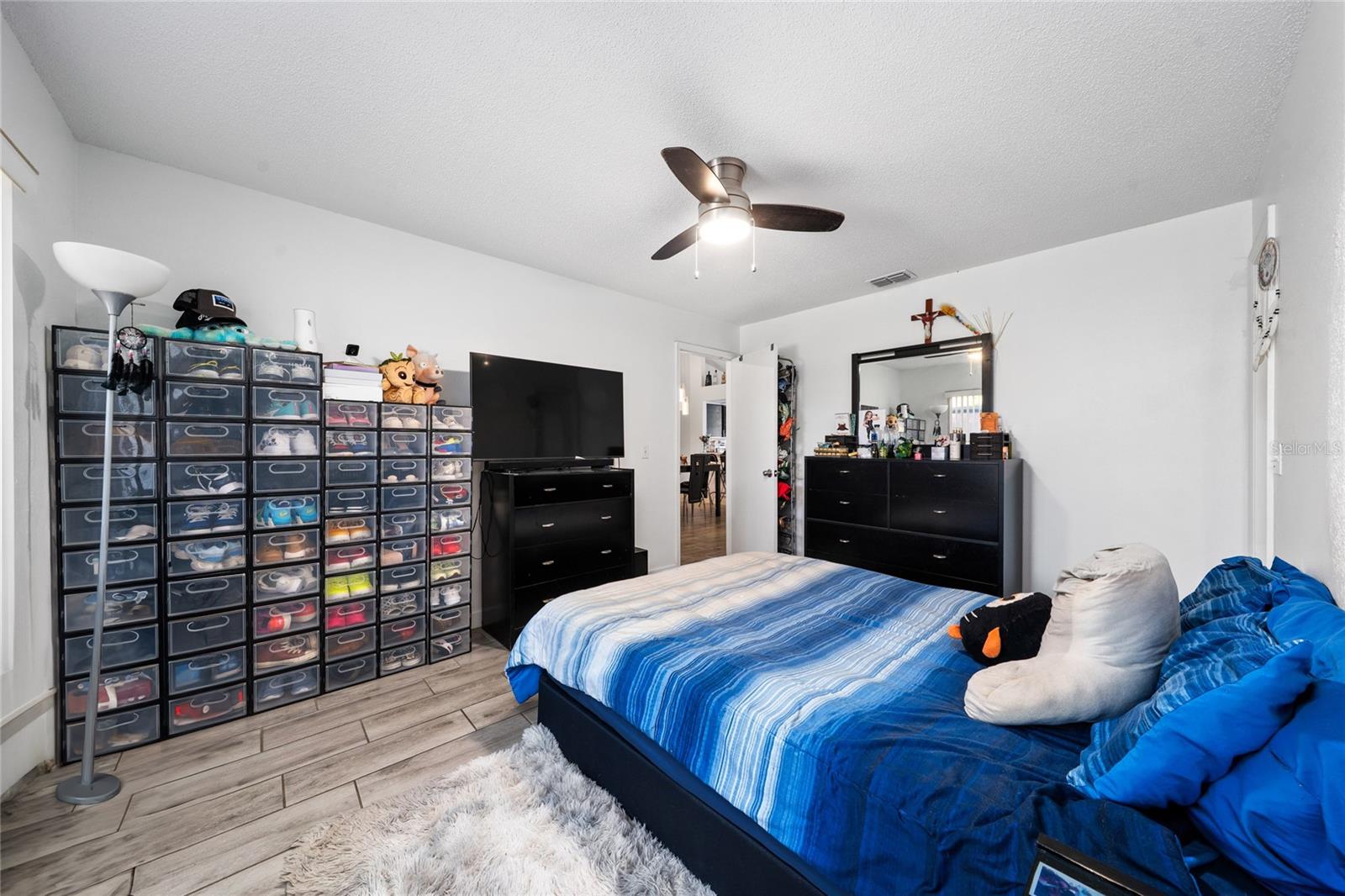 Image 23 of 30 For 3198 Sandy Shore Lane