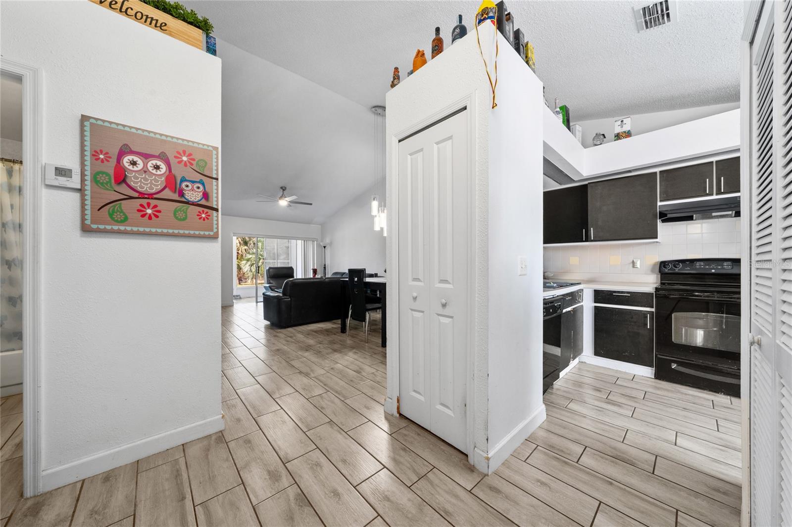 Image 8 of 30 For 3198 Sandy Shore Lane