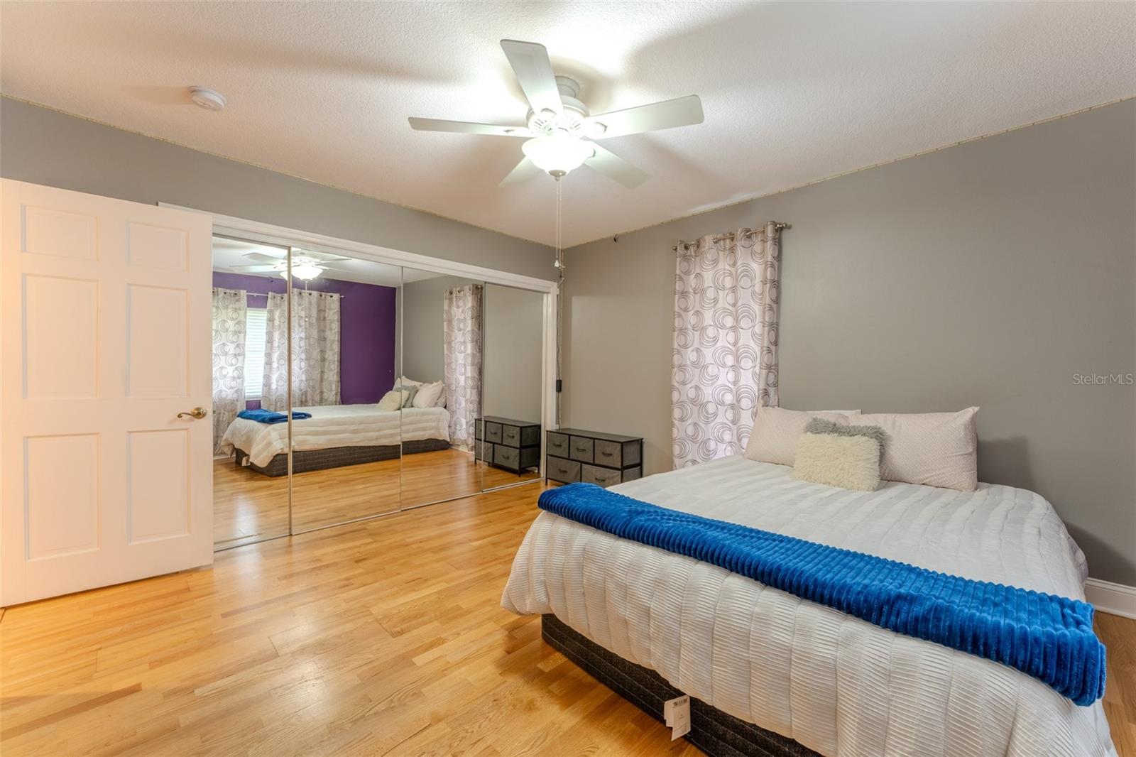 Image 14 of 35 For 5497 Alandale Court