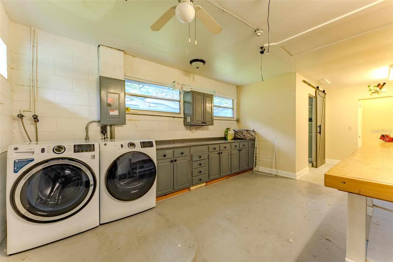 Image 18 of 35 For 5497 Alandale Court