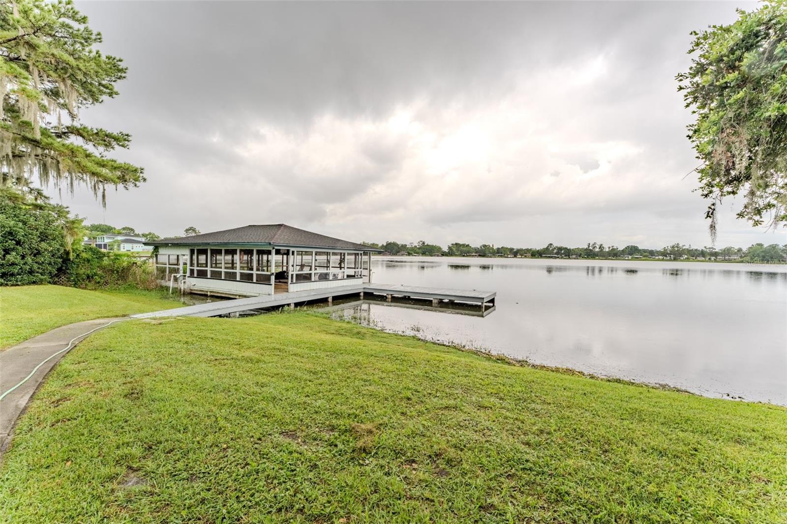 Image 27 of 35 For 5497 Alandale Court