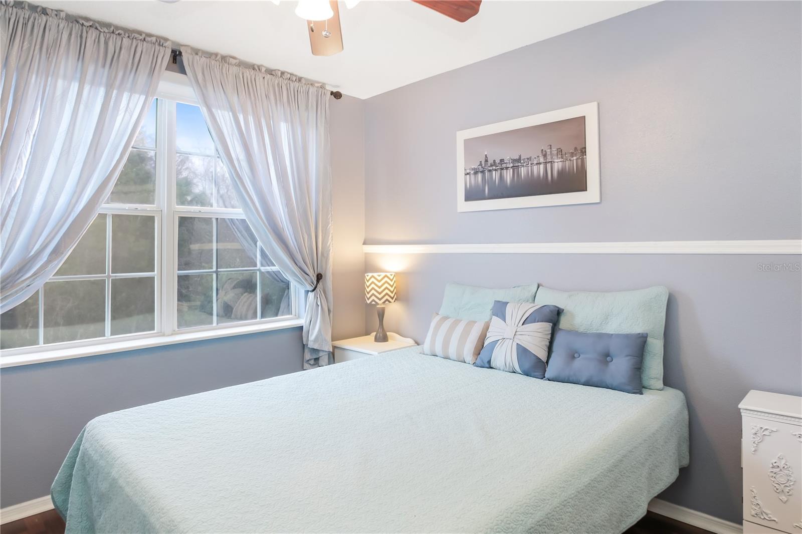 Image 16 of 31 For 608 Old Pine Court