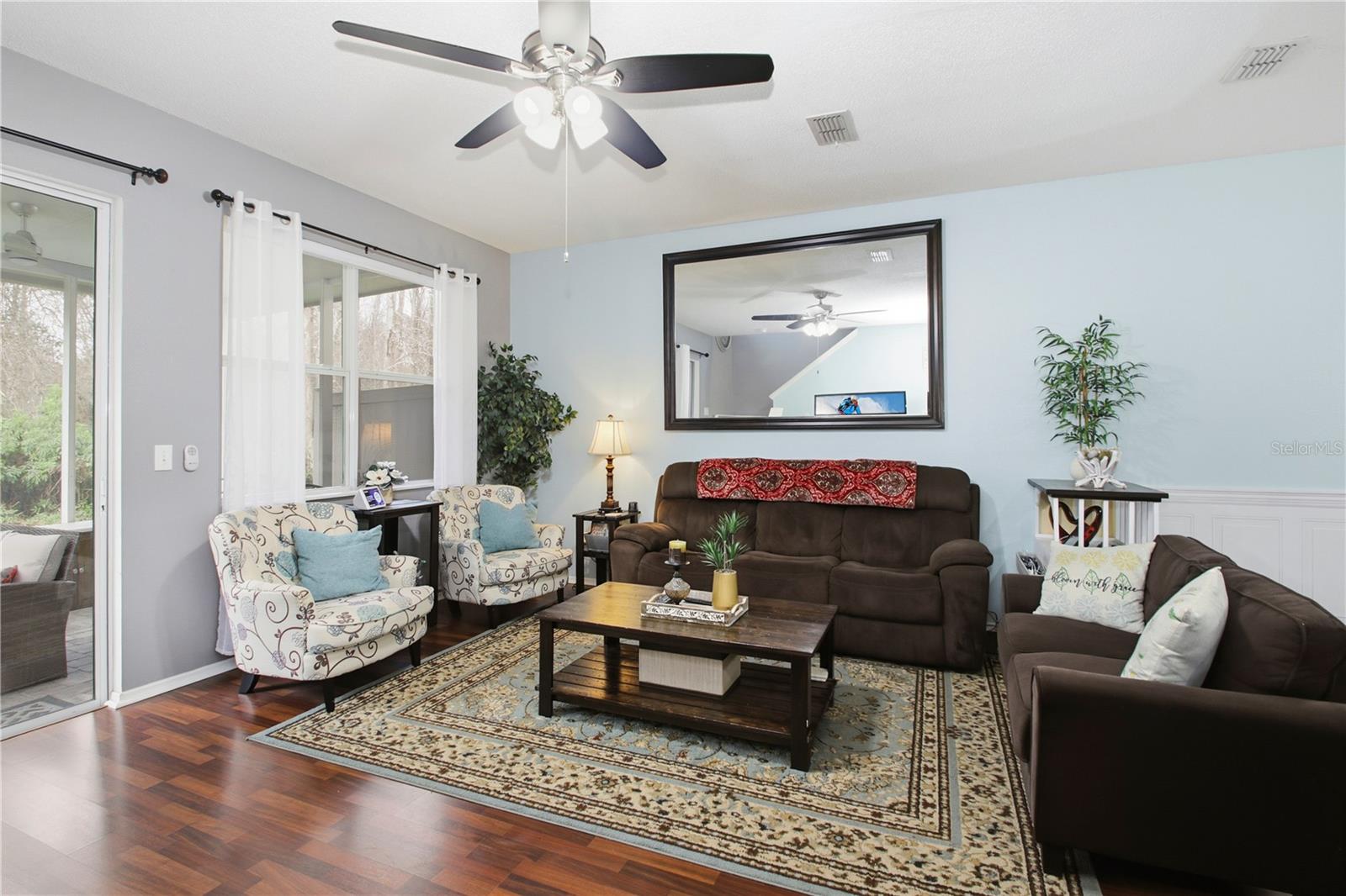 Image 4 of 31 For 608 Old Pine Court