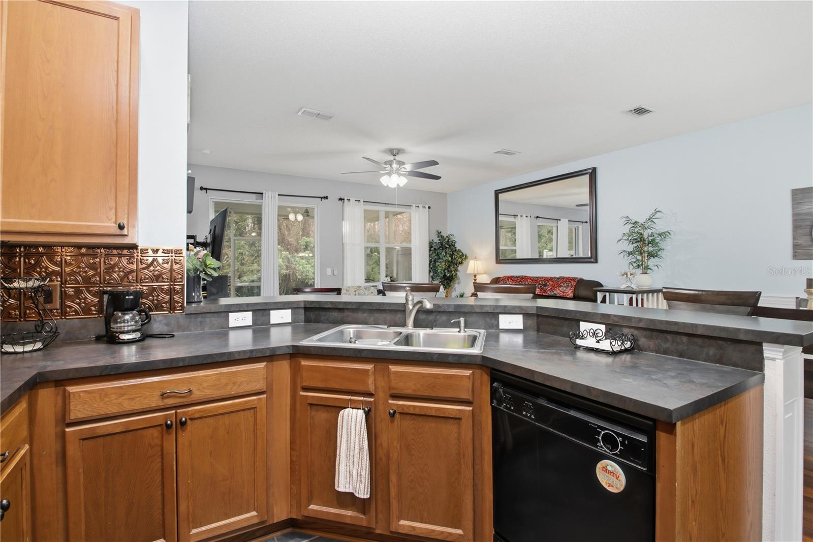 Image 9 of 31 For 608 Old Pine Court