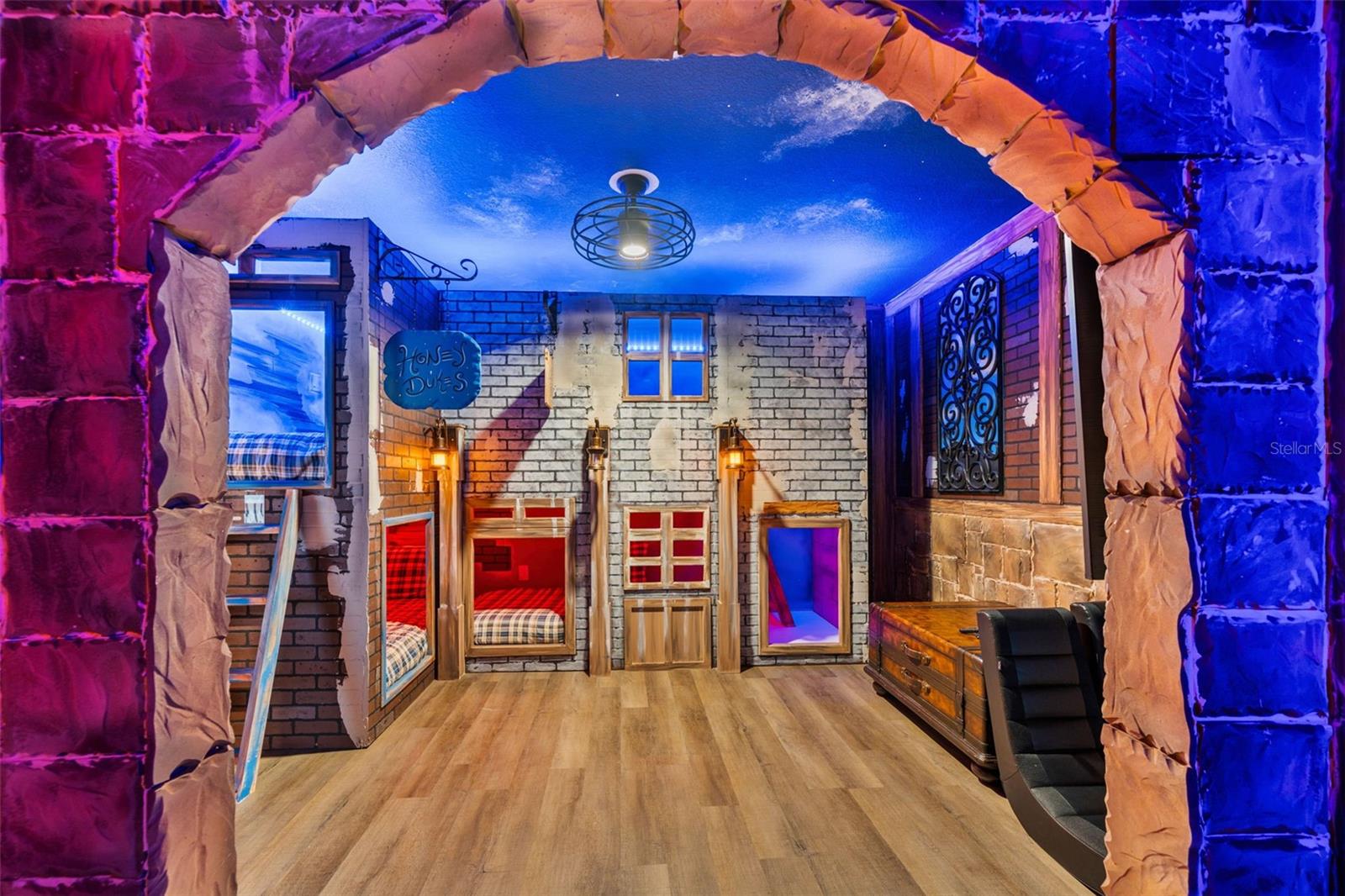 Image 2 of 82 For 1187 Kingsbarn Street