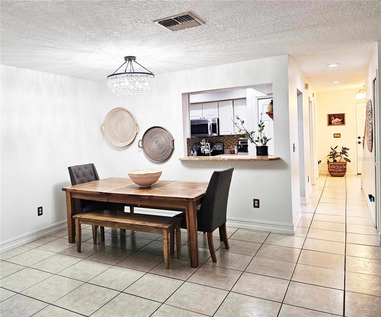 Image 7 of 40 For 446 Club Drive