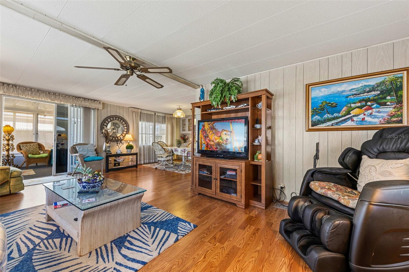 Image 12 of 35 For 313 Palo Verde Drive