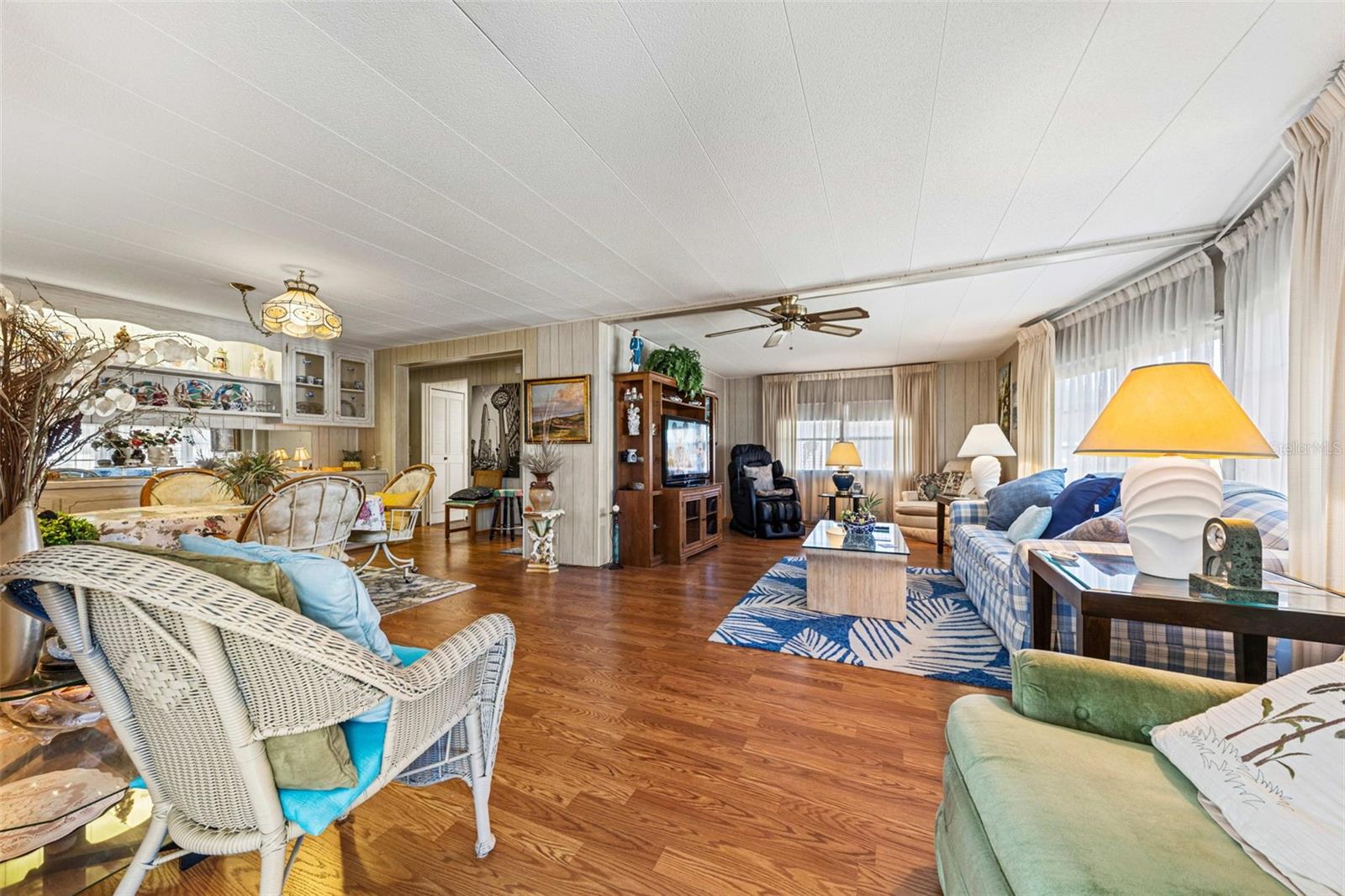 Image 14 of 35 For 313 Palo Verde Drive