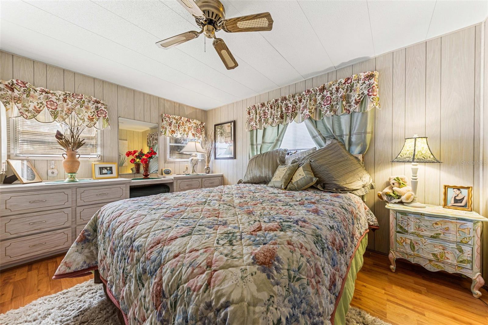 Image 23 of 35 For 313 Palo Verde Drive