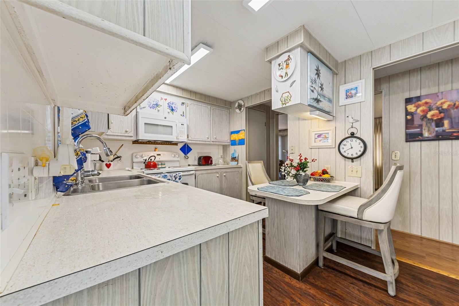 Image 3 of 35 For 313 Palo Verde Drive