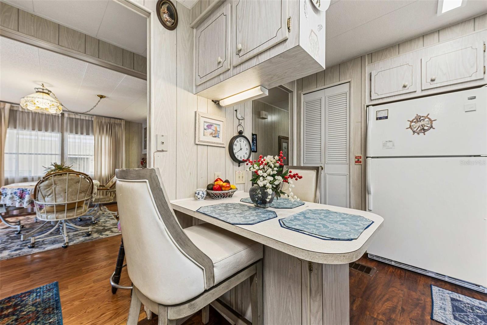 Image 6 of 35 For 313 Palo Verde Drive