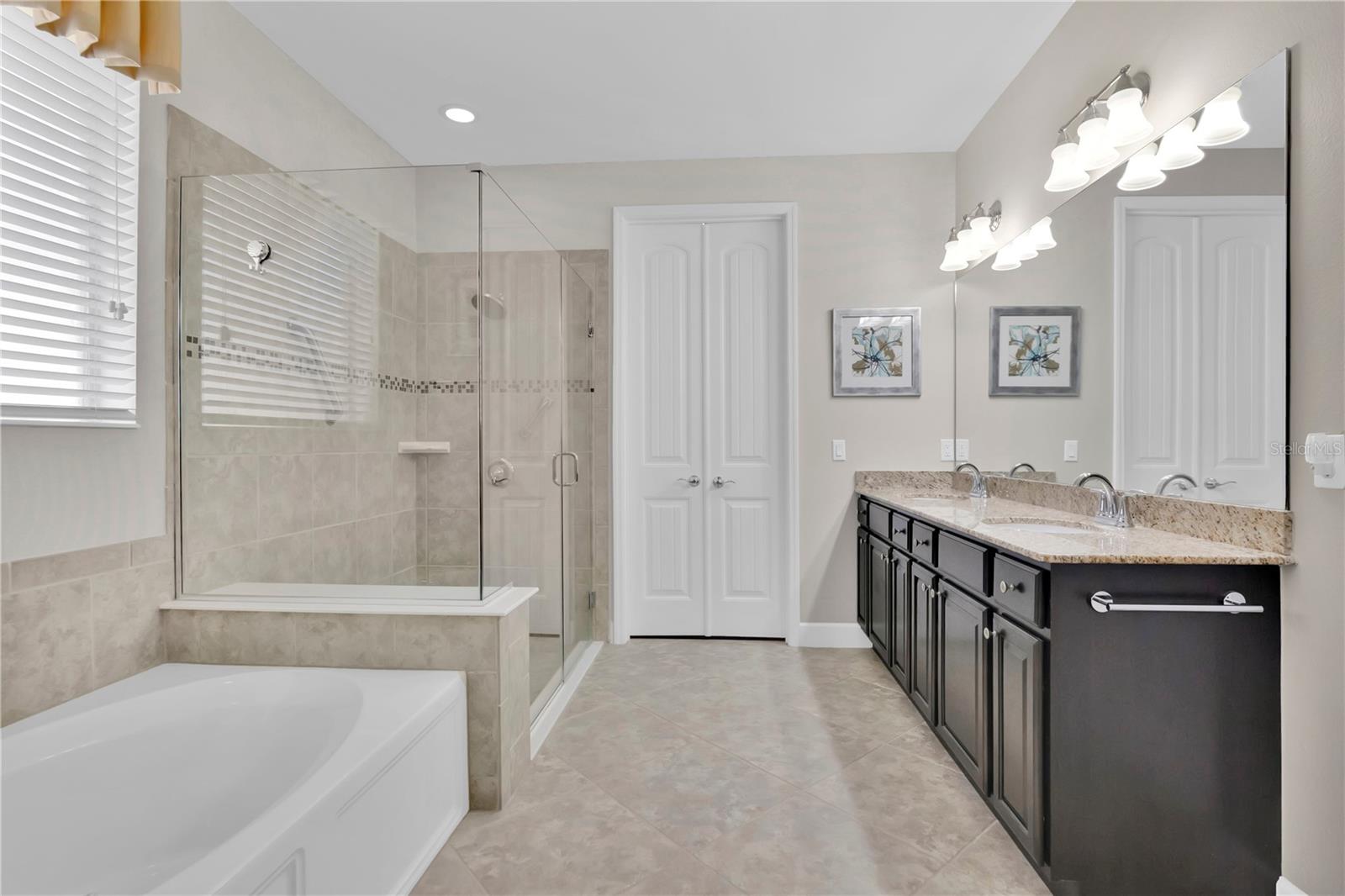 Image 14 of 46 For 13302 Roskin Lane