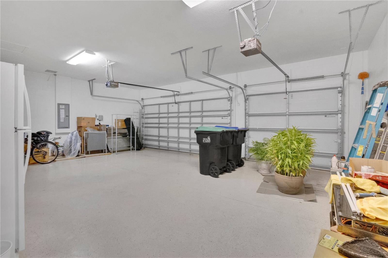 Image 28 of 46 For 13302 Roskin Lane