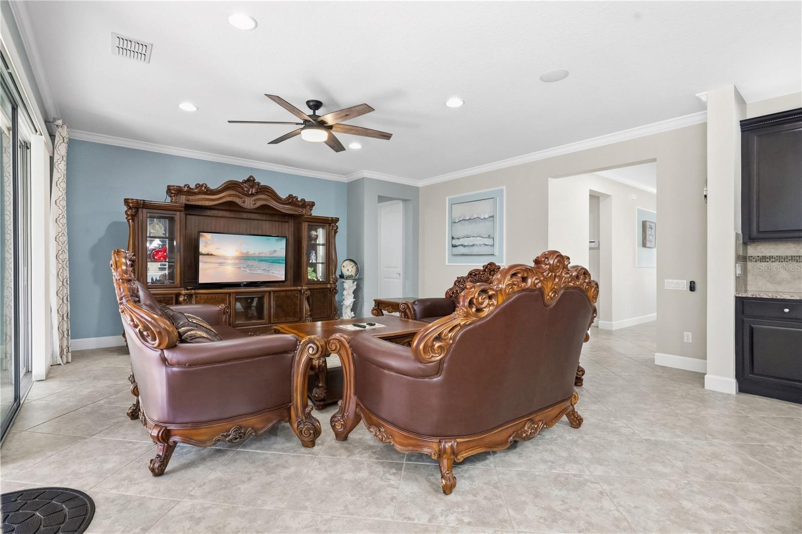 Image 7 of 46 For 13302 Roskin Lane