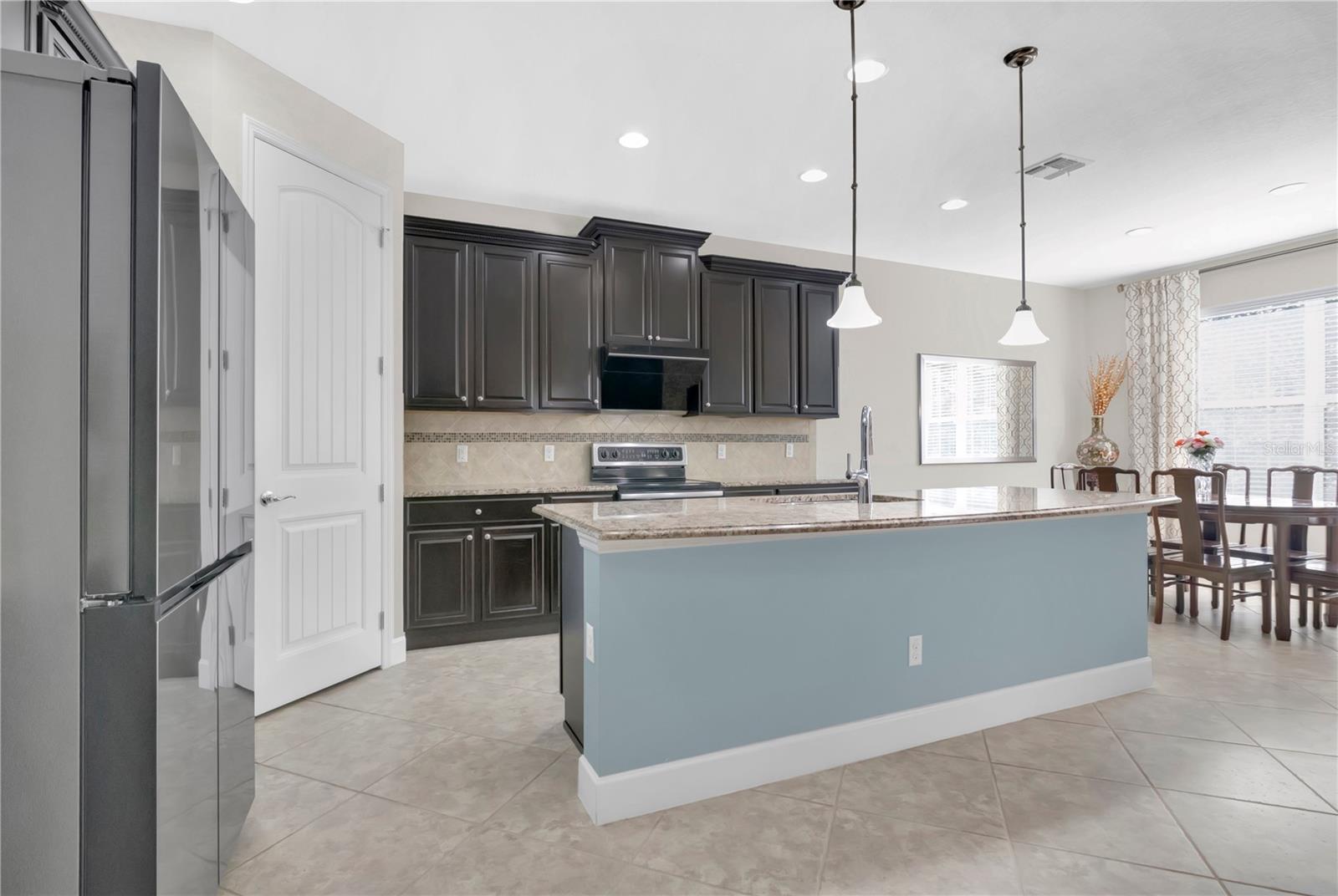 Image 9 of 46 For 13302 Roskin Lane