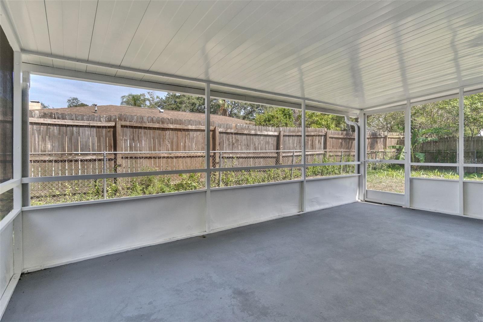 Image 30 of 39 For 107 Thrush Lane