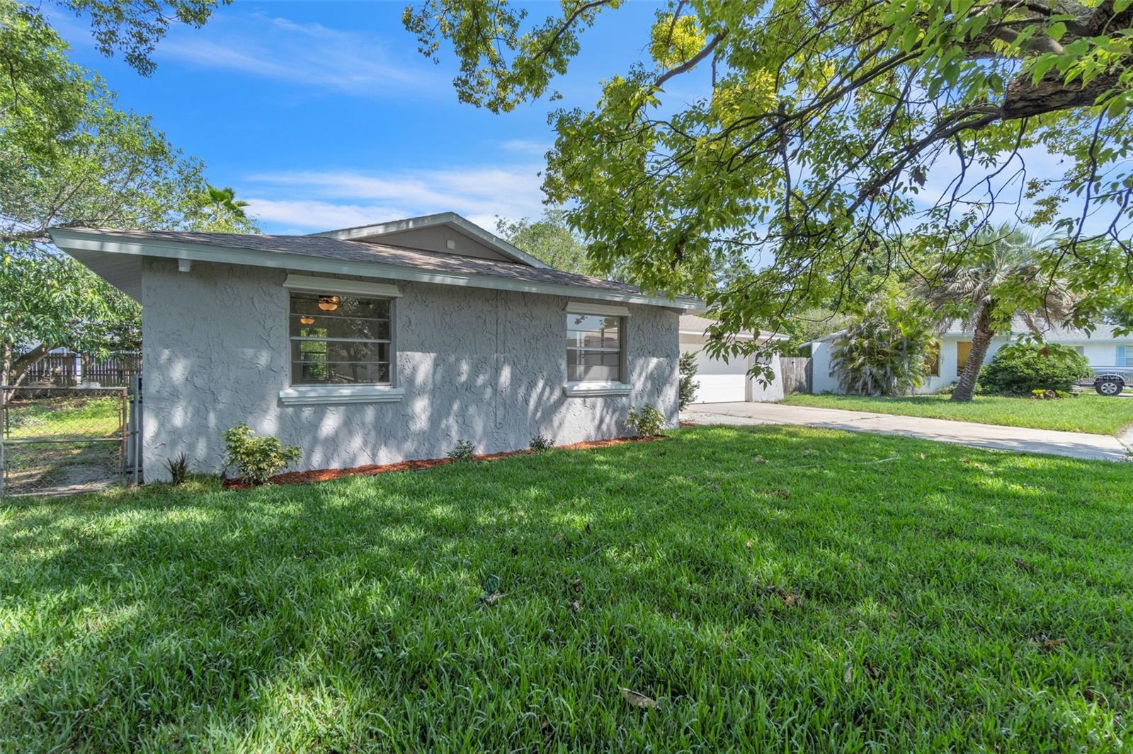 Image 32 of 39 For 107 Thrush Lane