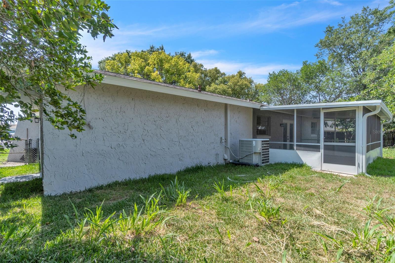 Image 34 of 39 For 107 Thrush Lane