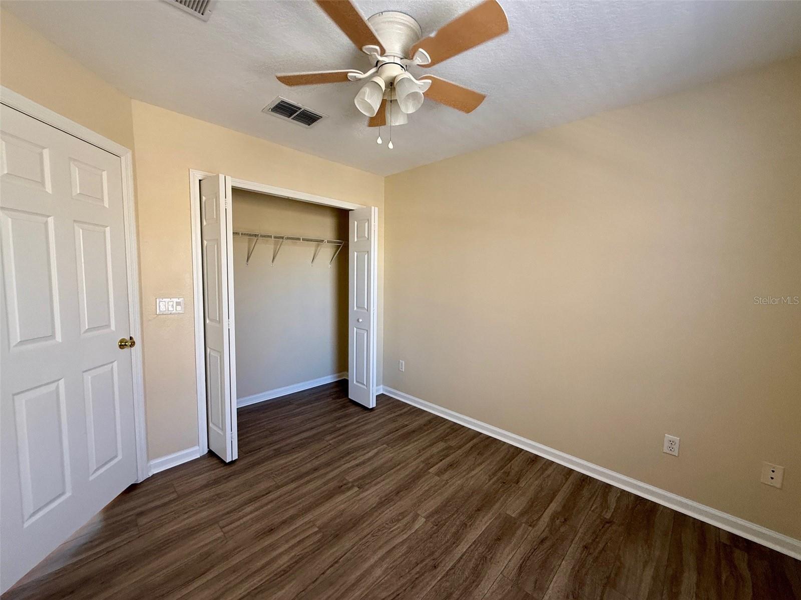 Image 18 of 21 For 11912 Deer Path Way