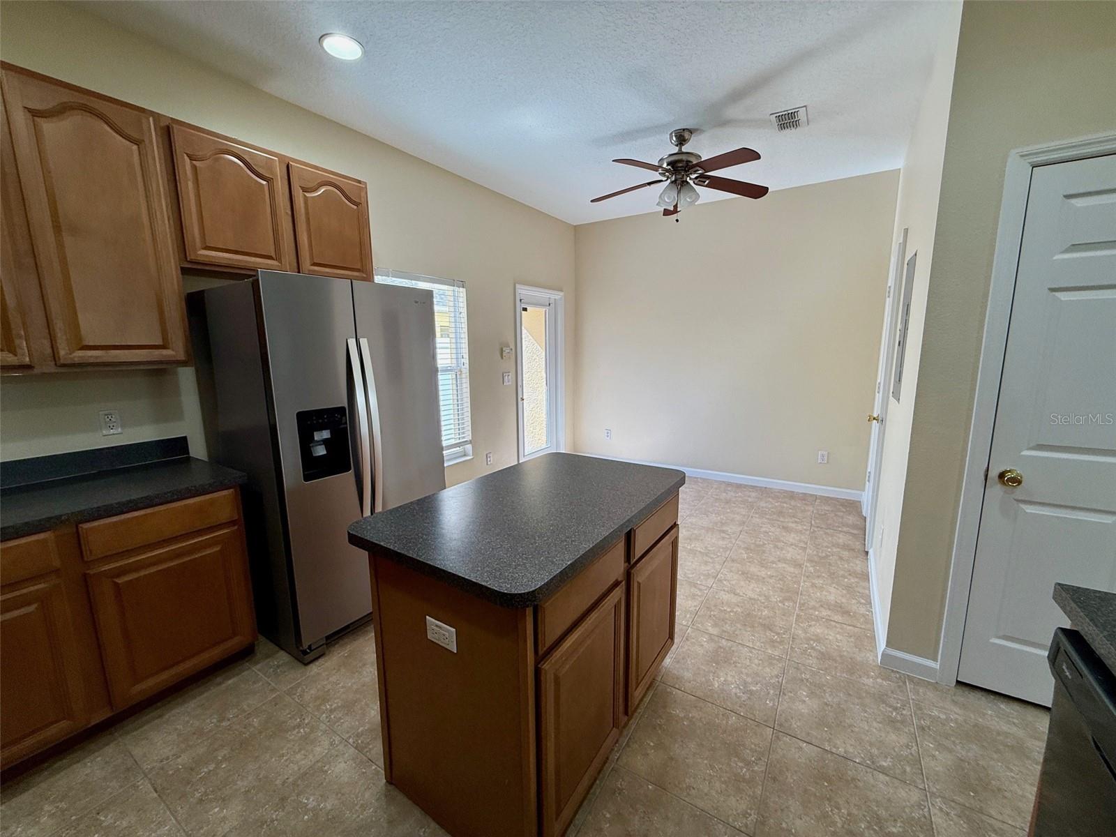 Image 6 of 21 For 11912 Deer Path Way