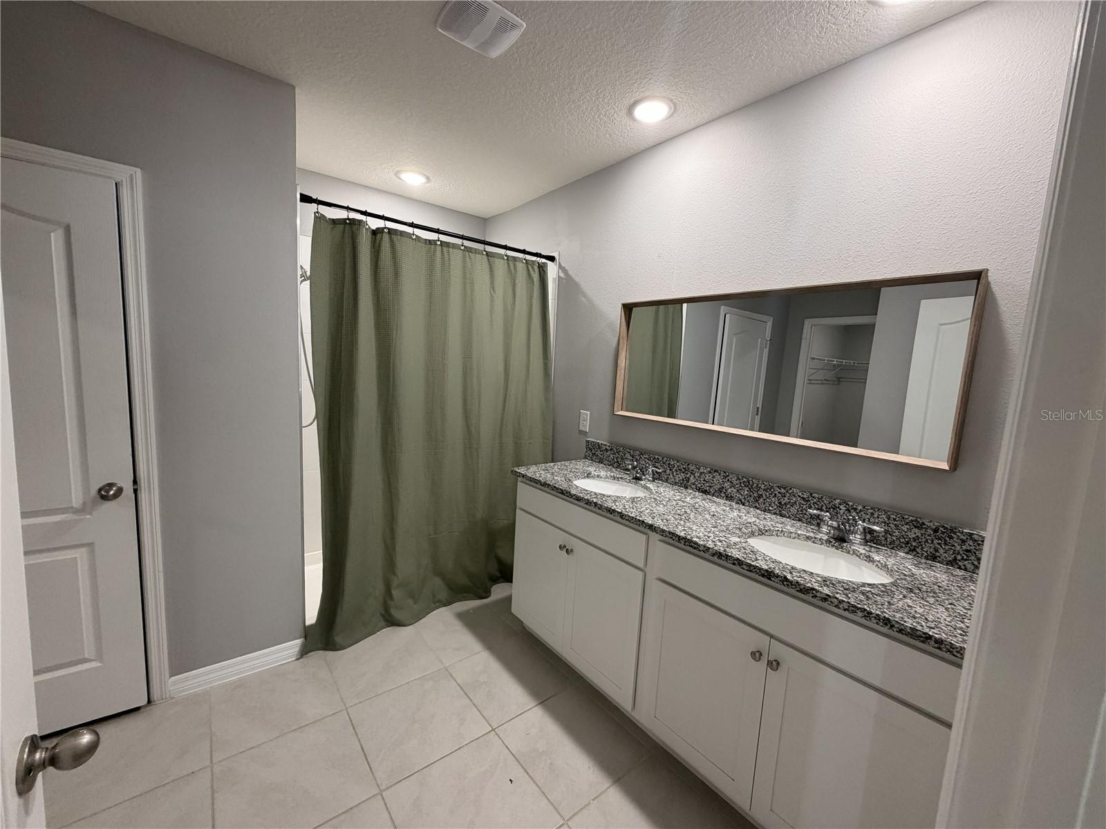 Image 3 of 14 For 1855 Hackberry Street