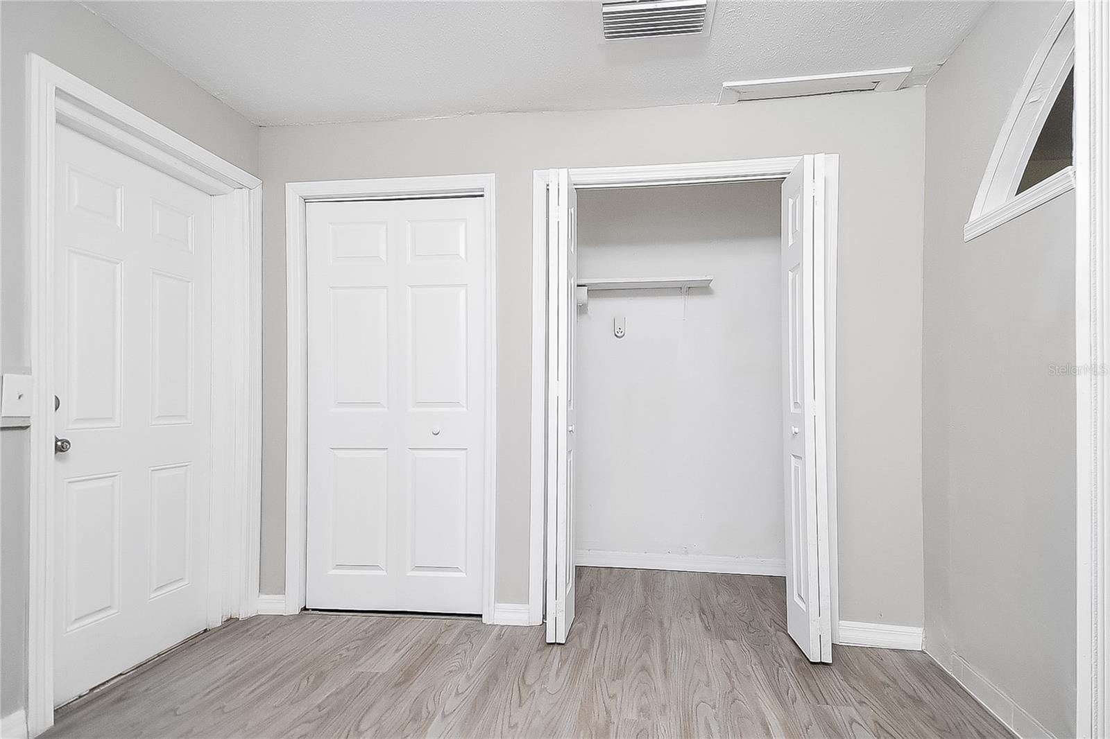 Image 10 of 16 For 505 Florida Circle S