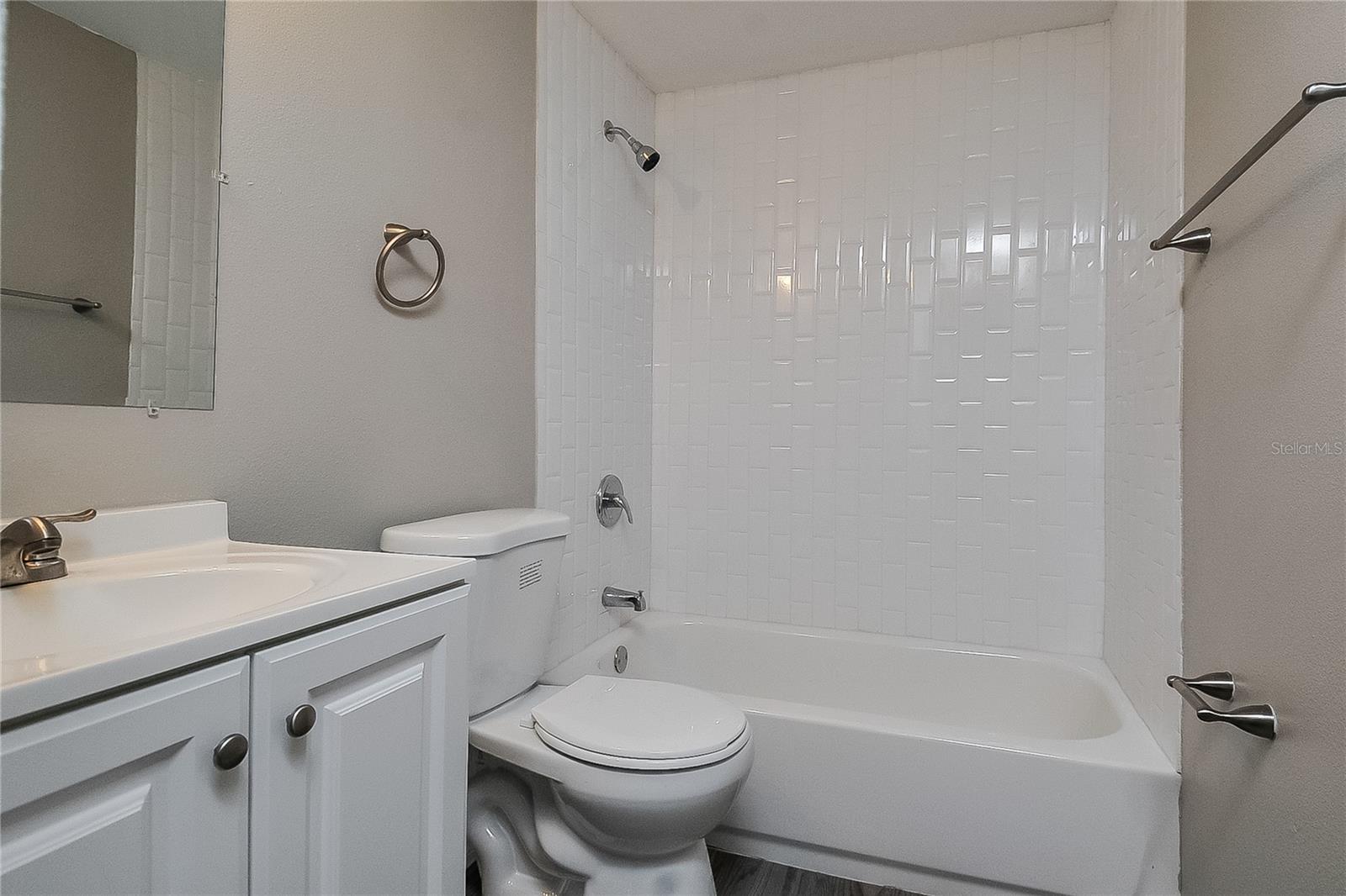 Image 13 of 16 For 505 Florida Circle S