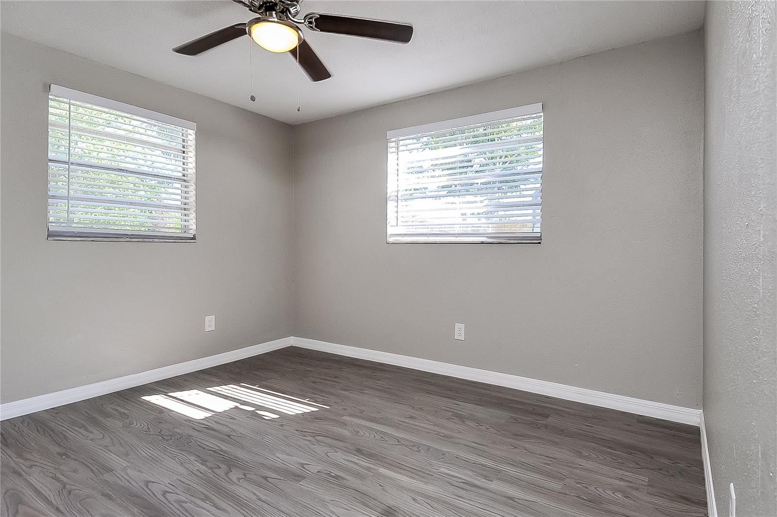 Image 7 of 16 For 505 Florida Circle S