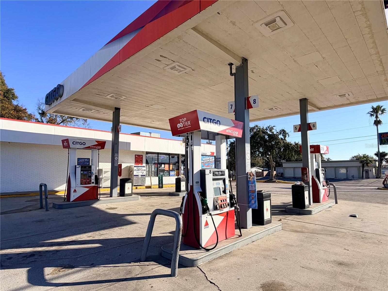 Image 6 of 10 For 8431 Colonial Drive