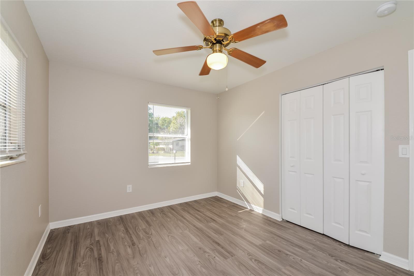 Image 11 of 16 For 2006 4th Avenue W