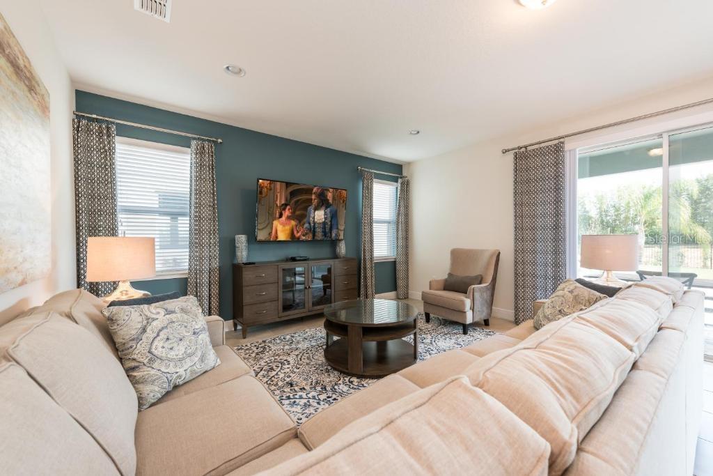 Image 3 of 15 For 7467 Marker Ave