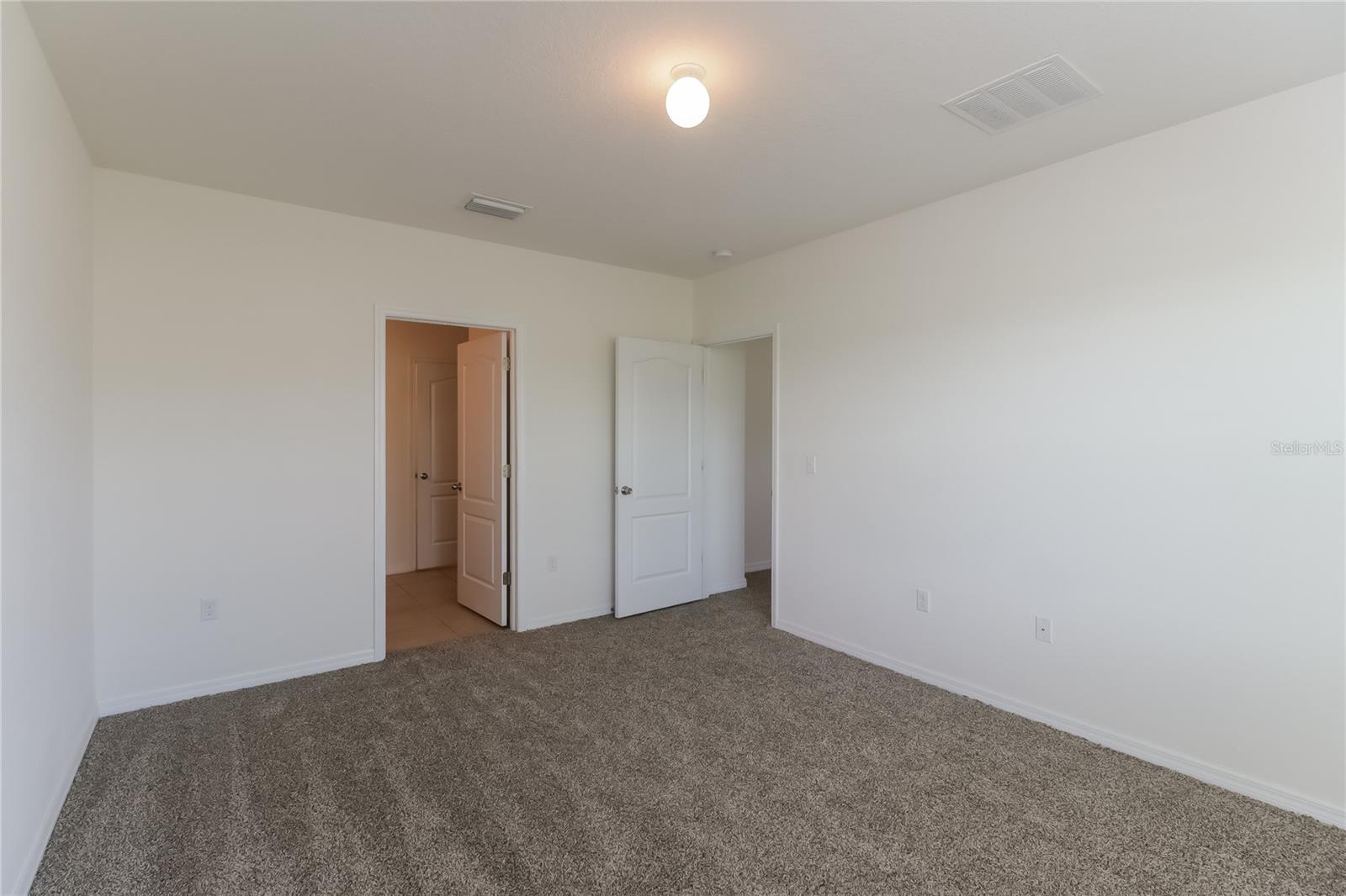 Image 7 of 16 For 14614 Potterton Circle