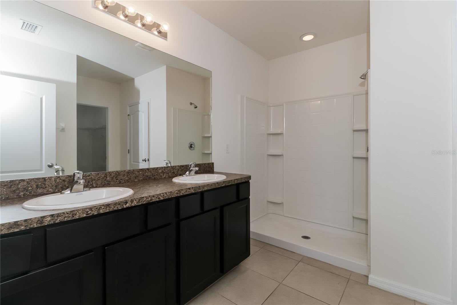 Image 8 of 16 For 14614 Potterton Circle