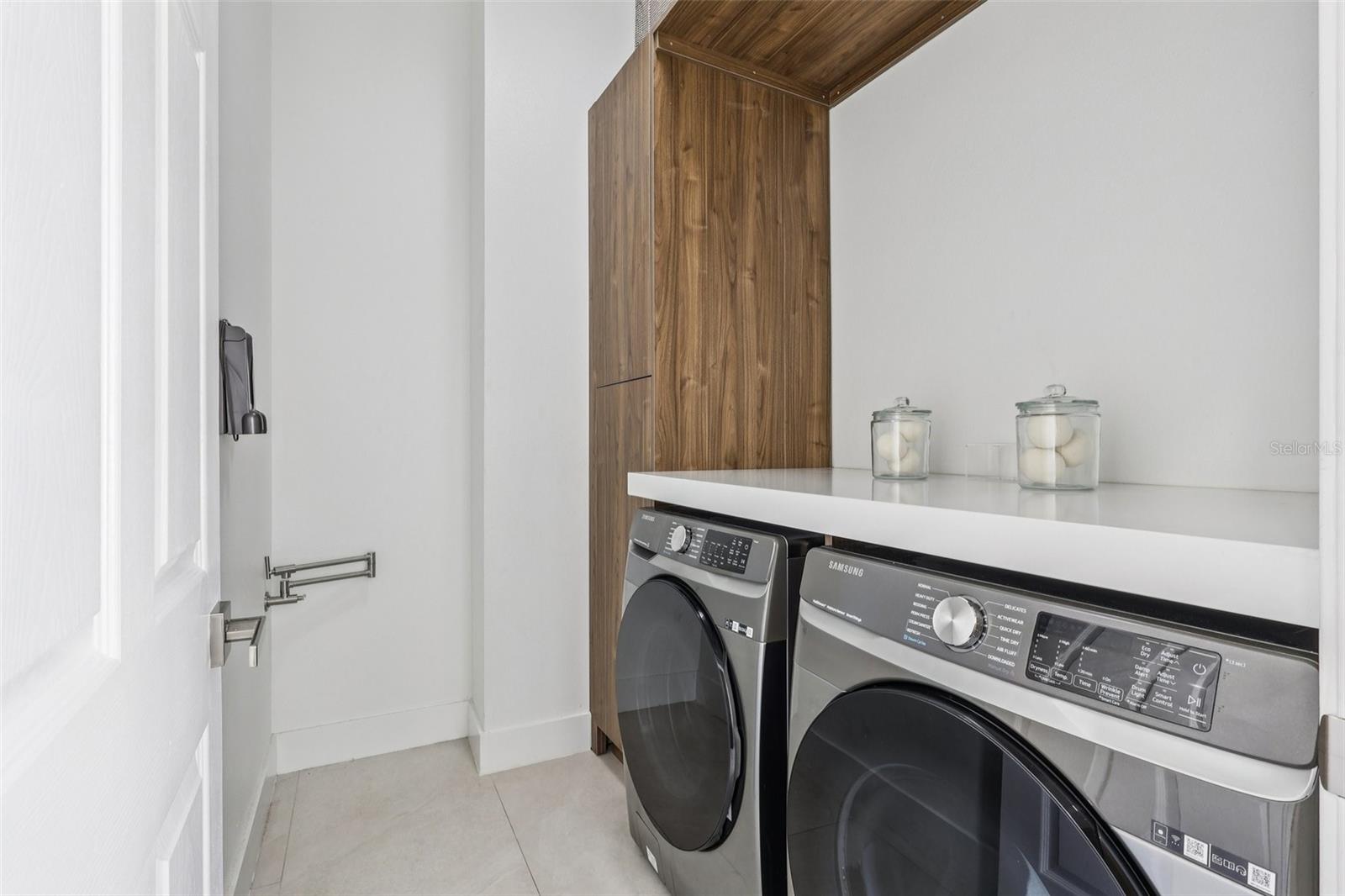 Image 30 of 36 For 5837 Caymus Loop