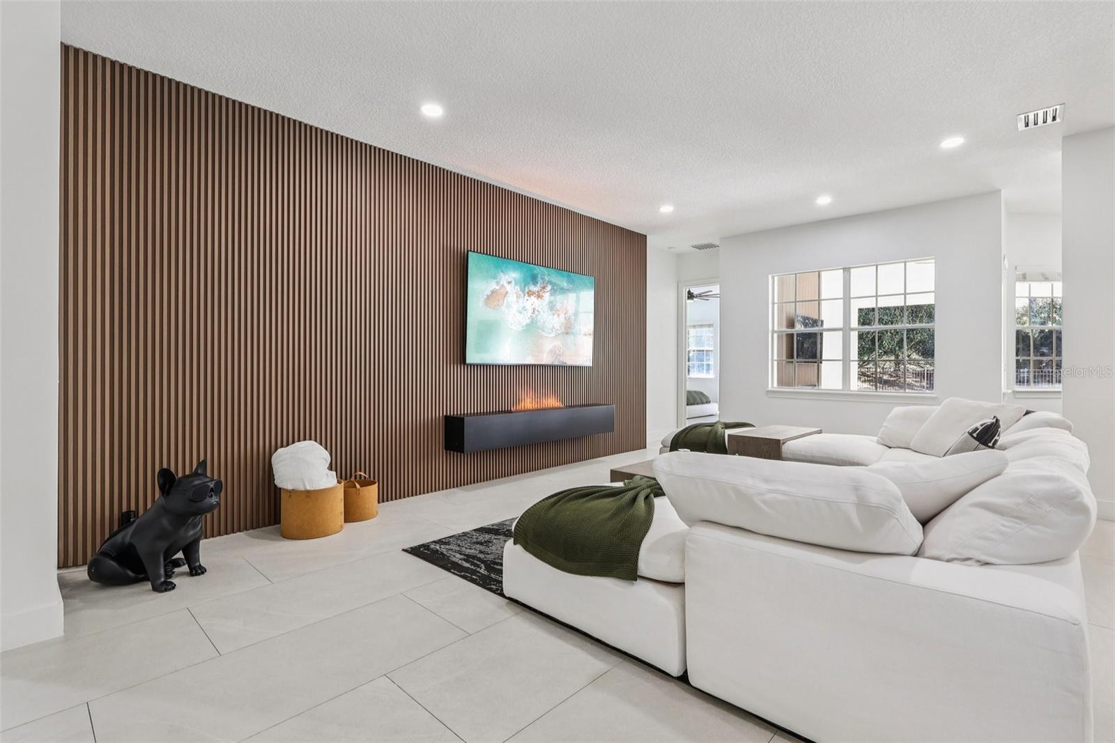 Image 4 of 36 For 5837 Caymus Loop