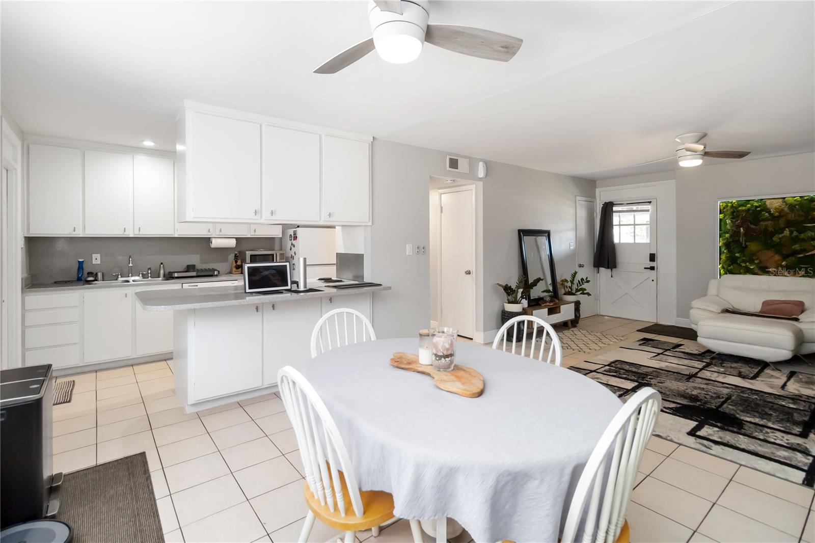 Image 14 of 23 For 5616 Clearview Drive