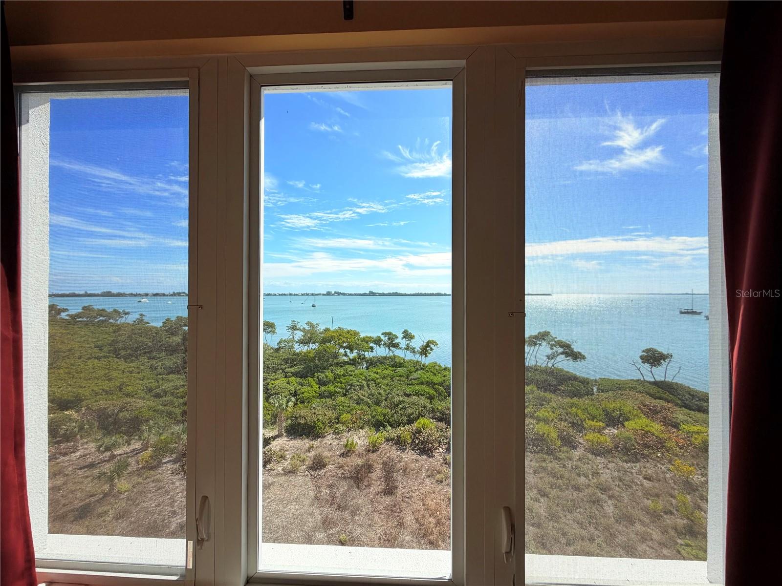 Image 11 of 36 For 29 Harbour Isle Ph01