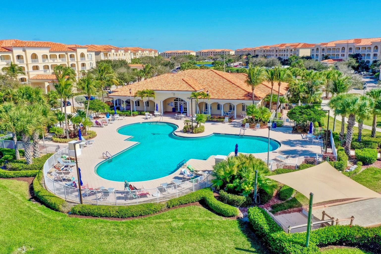 Image 30 of 36 For 29 Harbour Isle Ph01