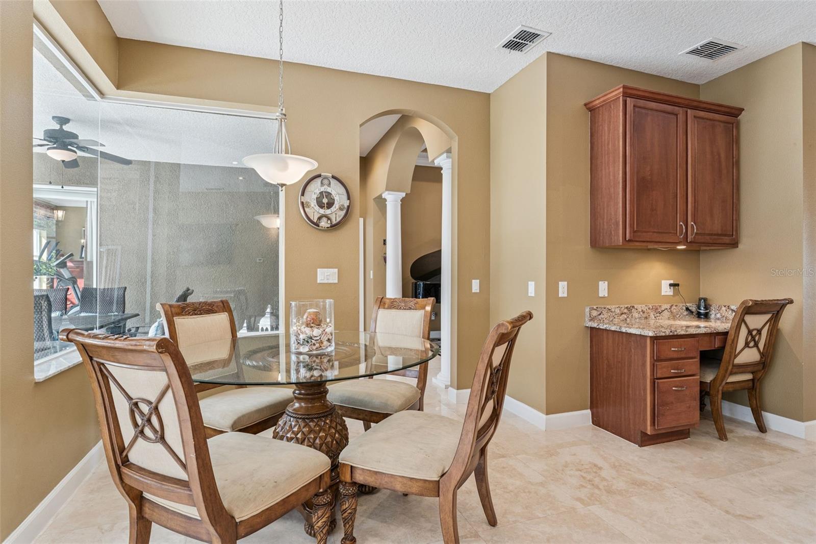 Image 13 of 61 For 405 Almeria Court