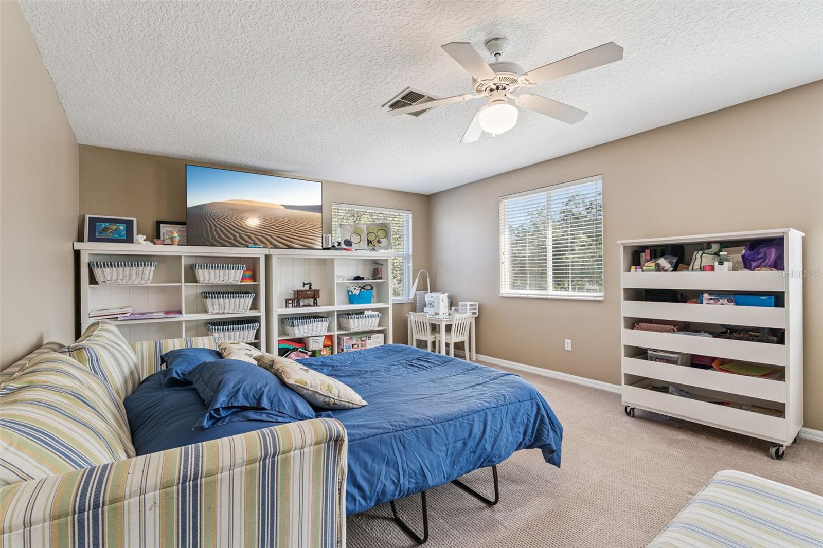 Image 24 of 61 For 405 Almeria Court