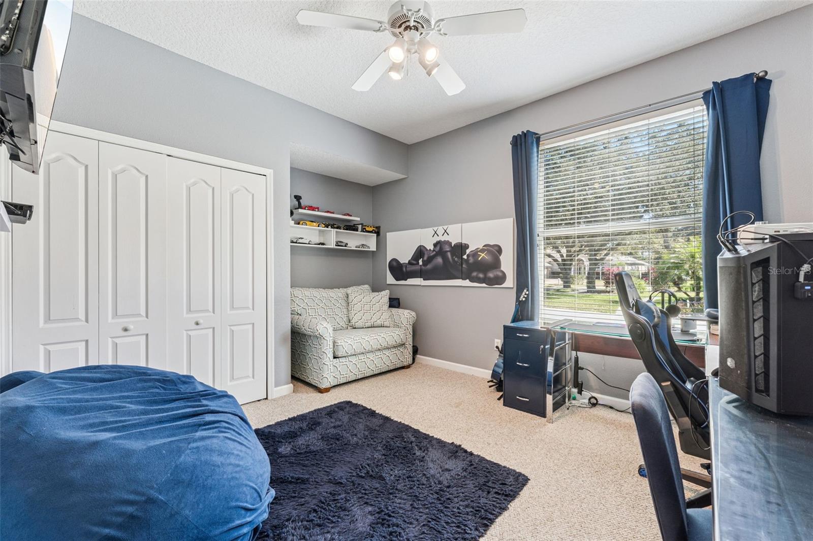 Image 28 of 61 For 405 Almeria Court