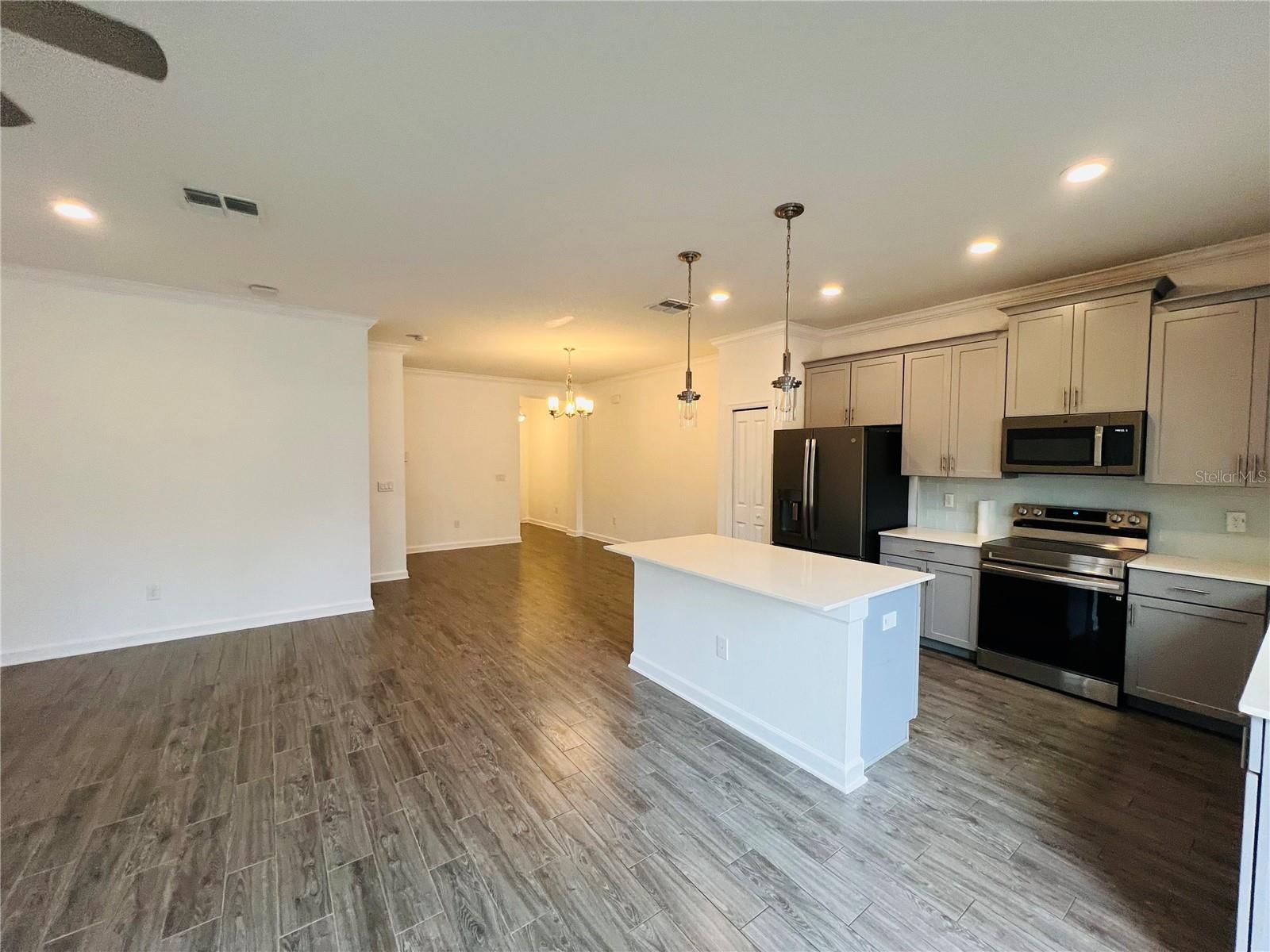 Image 9 of 27 For 11258 Whistling Pine Way