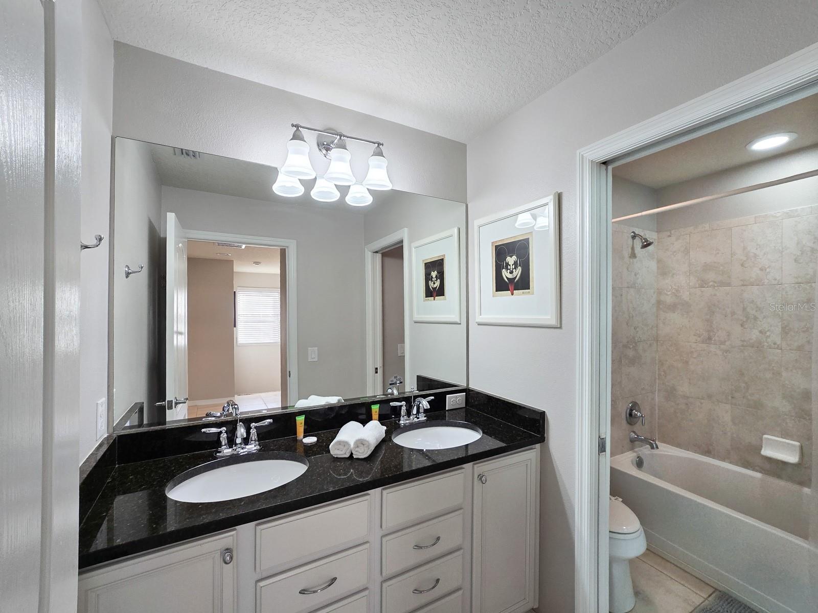 Image 20 of 46 For 2006 Majorca Drive