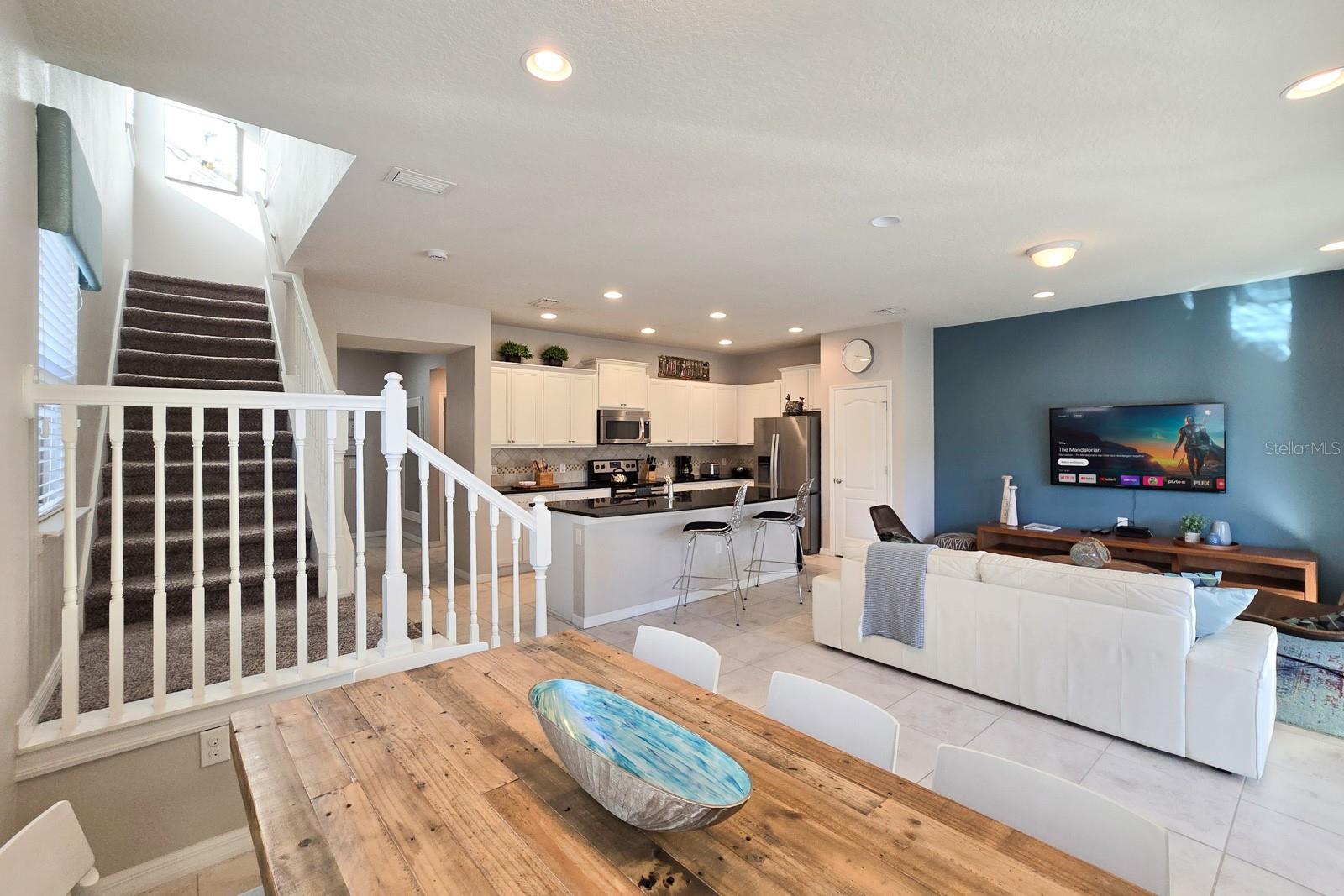 Image 3 of 46 For 2006 Majorca Drive