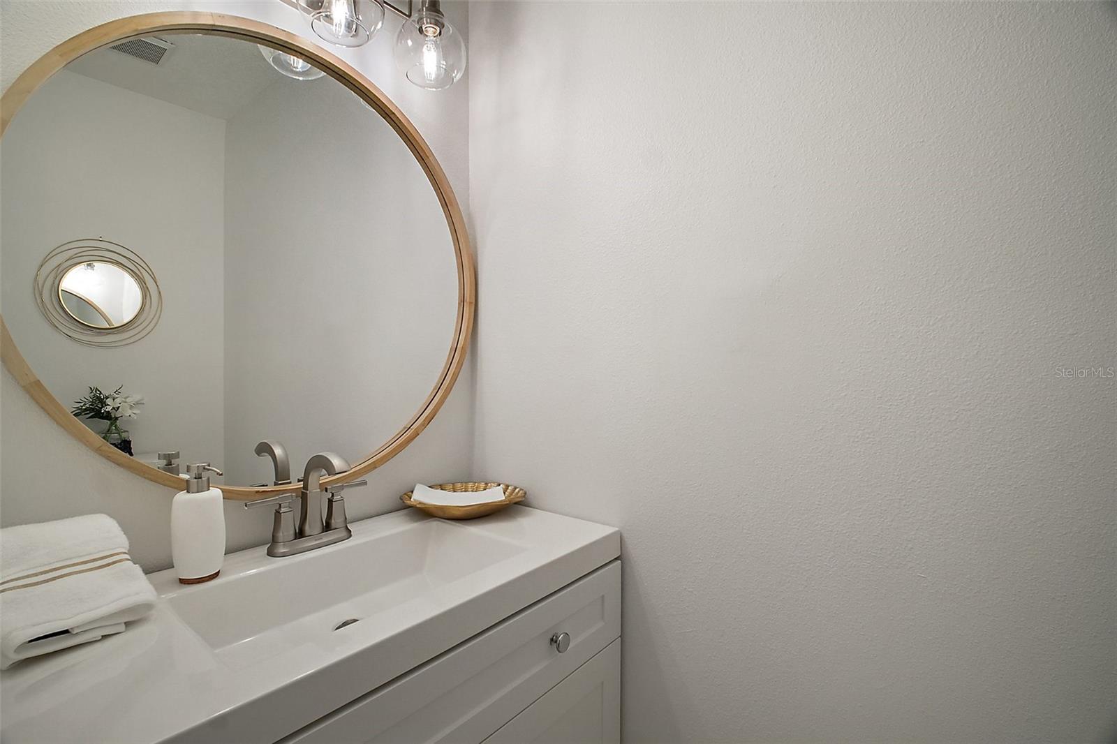 Image 15 of 30 For 184 Sandlewood Trail #2