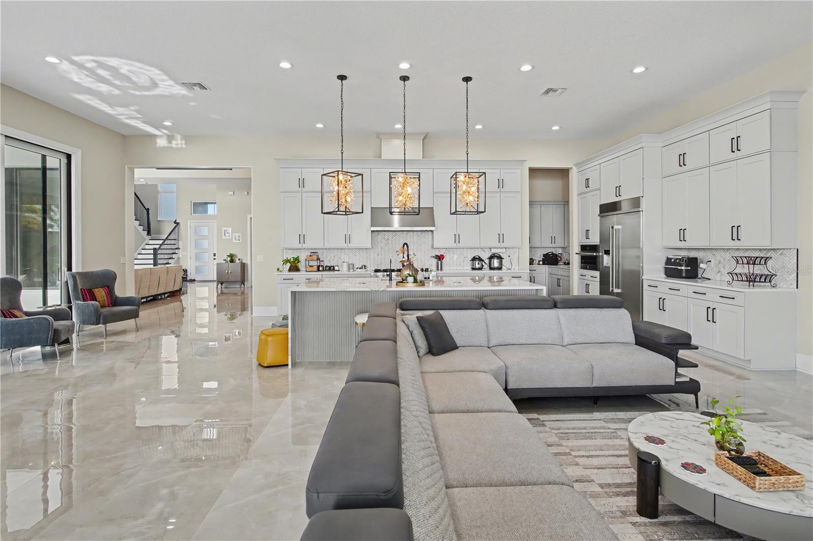 Image 16 of 40 For 17300 Pesce Loop