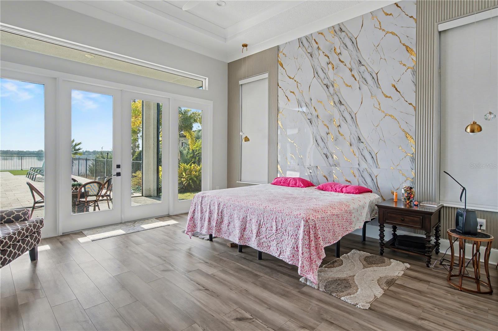 Image 18 of 40 For 17300 Pesce Loop