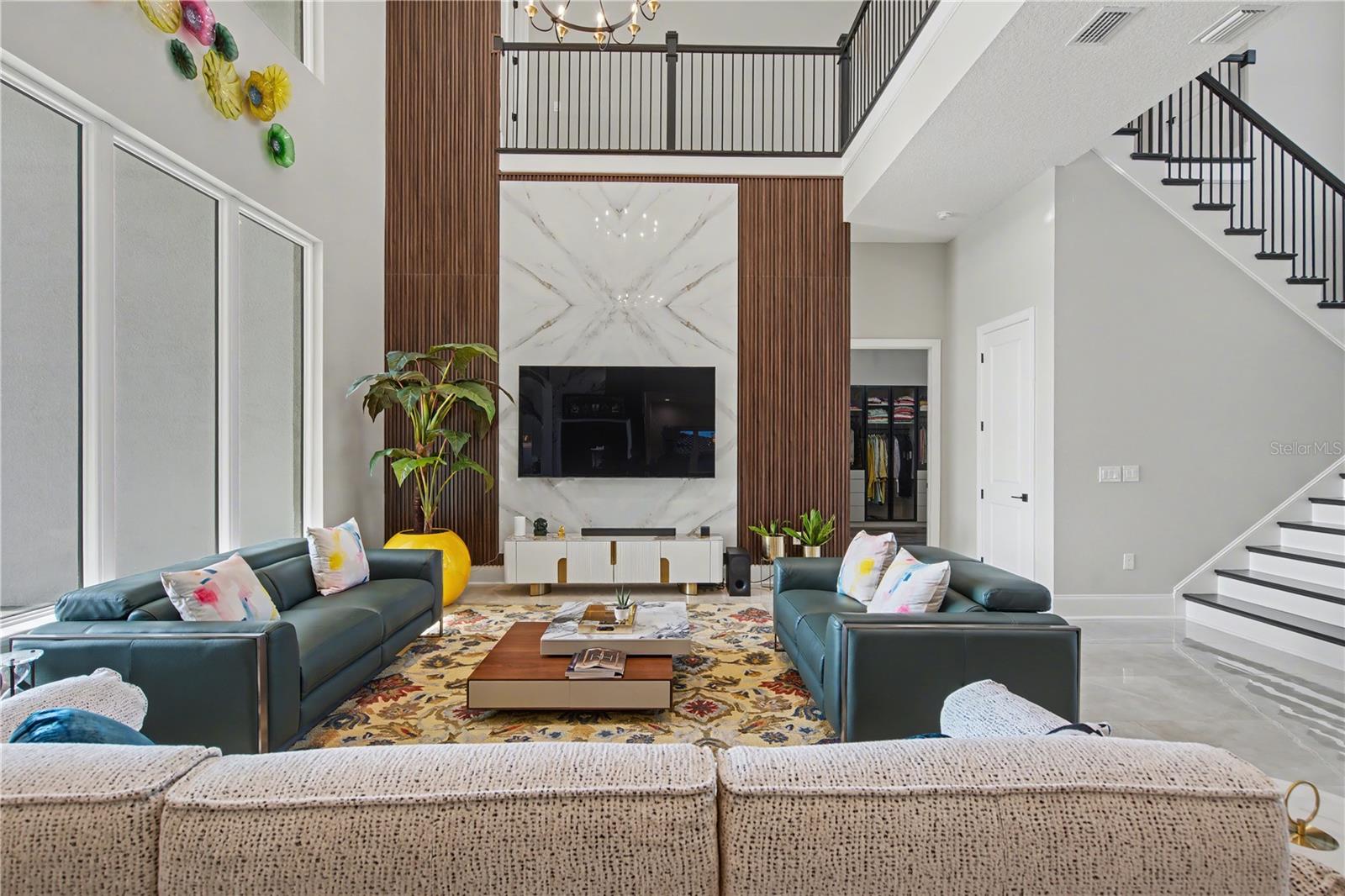 Image 5 of 40 For 17300 Pesce Loop